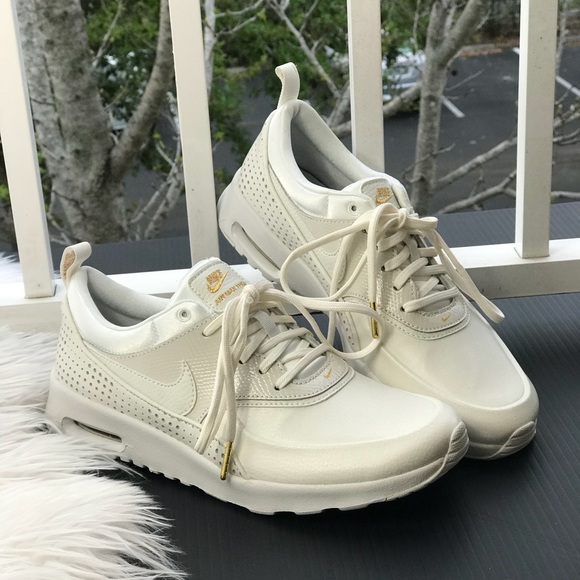 NWT Nike Air Max Thea PRM QS Summit White WMNS - Picture 4 of 8